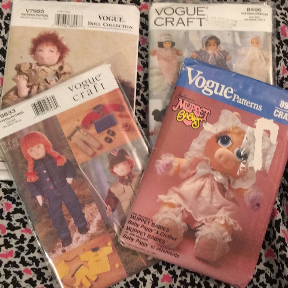 LOT Vogue craft doll Sewing patterns UNCUT Muppets Miss Piggy